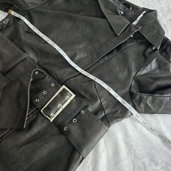 PrettyLittleThing Women's Long Faux Leather Textured Black Trench Coat 14 - Picture 13 of 16